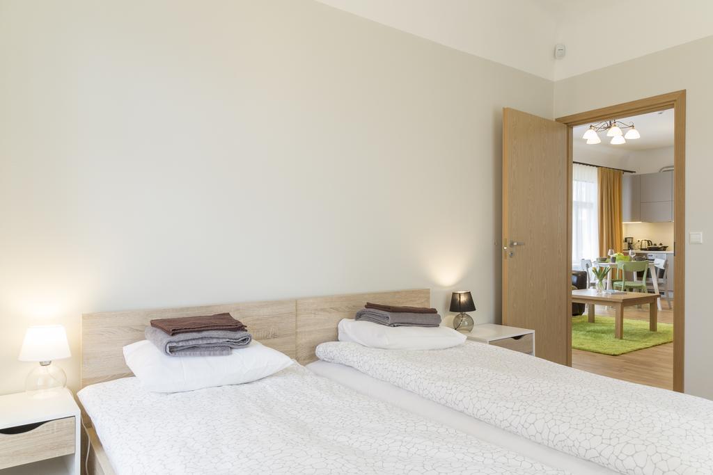 Saaresalu City Center Apartment Parnu Exterior photo